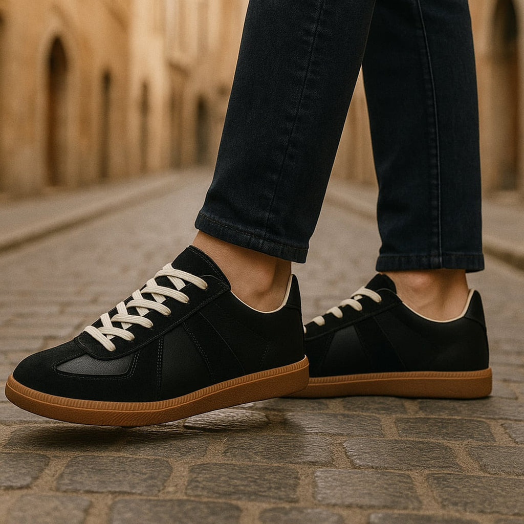 men's lace-up classic sneakers