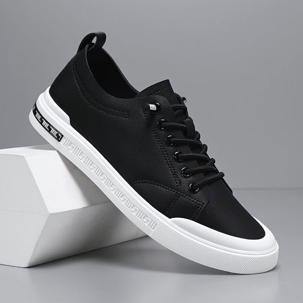 men's lace-up low top sneakers in black