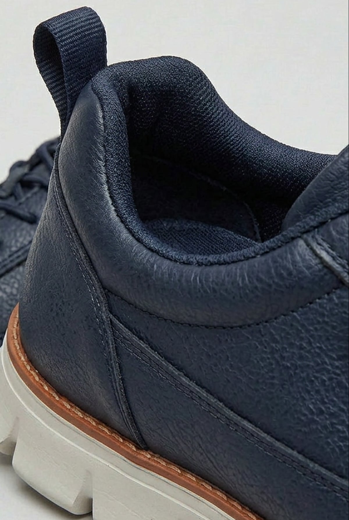 men's lace-up smart casual trainers