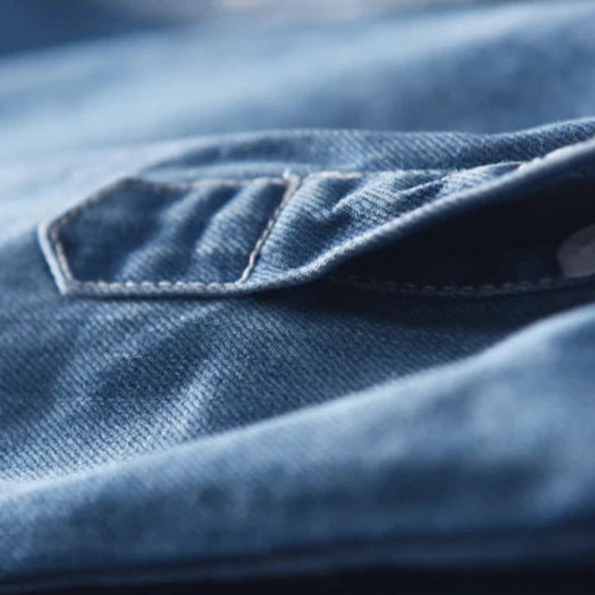 men's long sleeve button-up denim shirt in deep blue