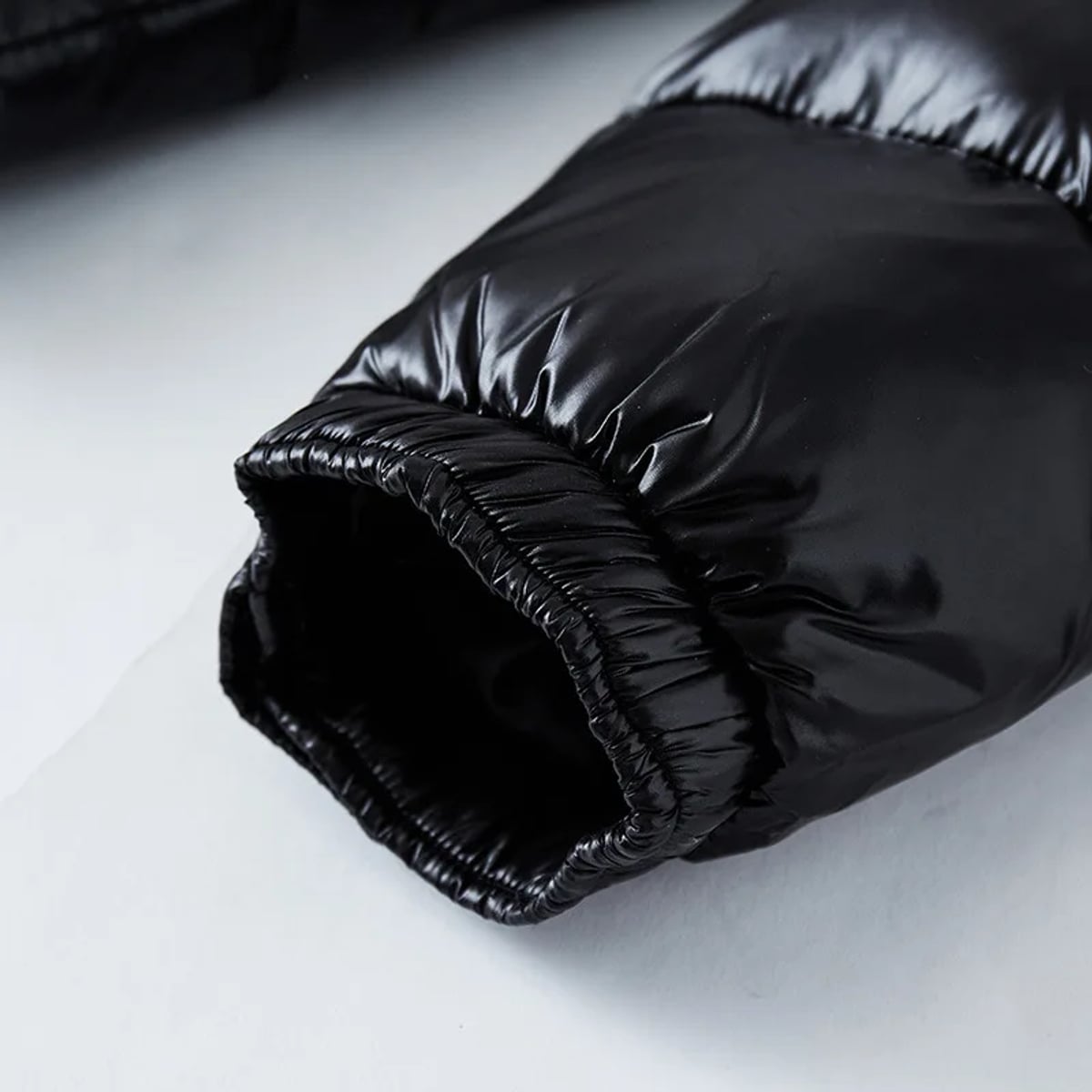 men's puffer jacket with hood slim in black