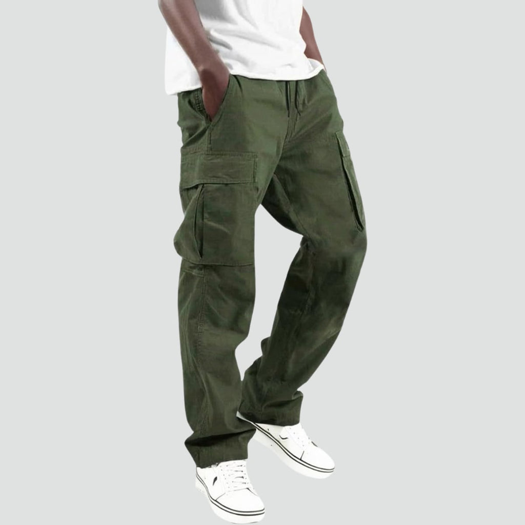 men's relaxed fit cargo pants in army green