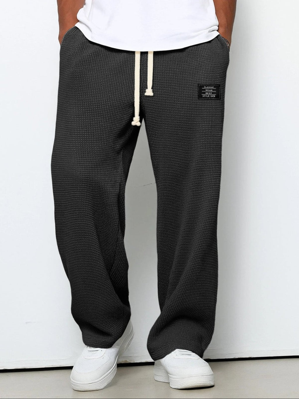 men's relaxed fit wide leg jogger trousers in black