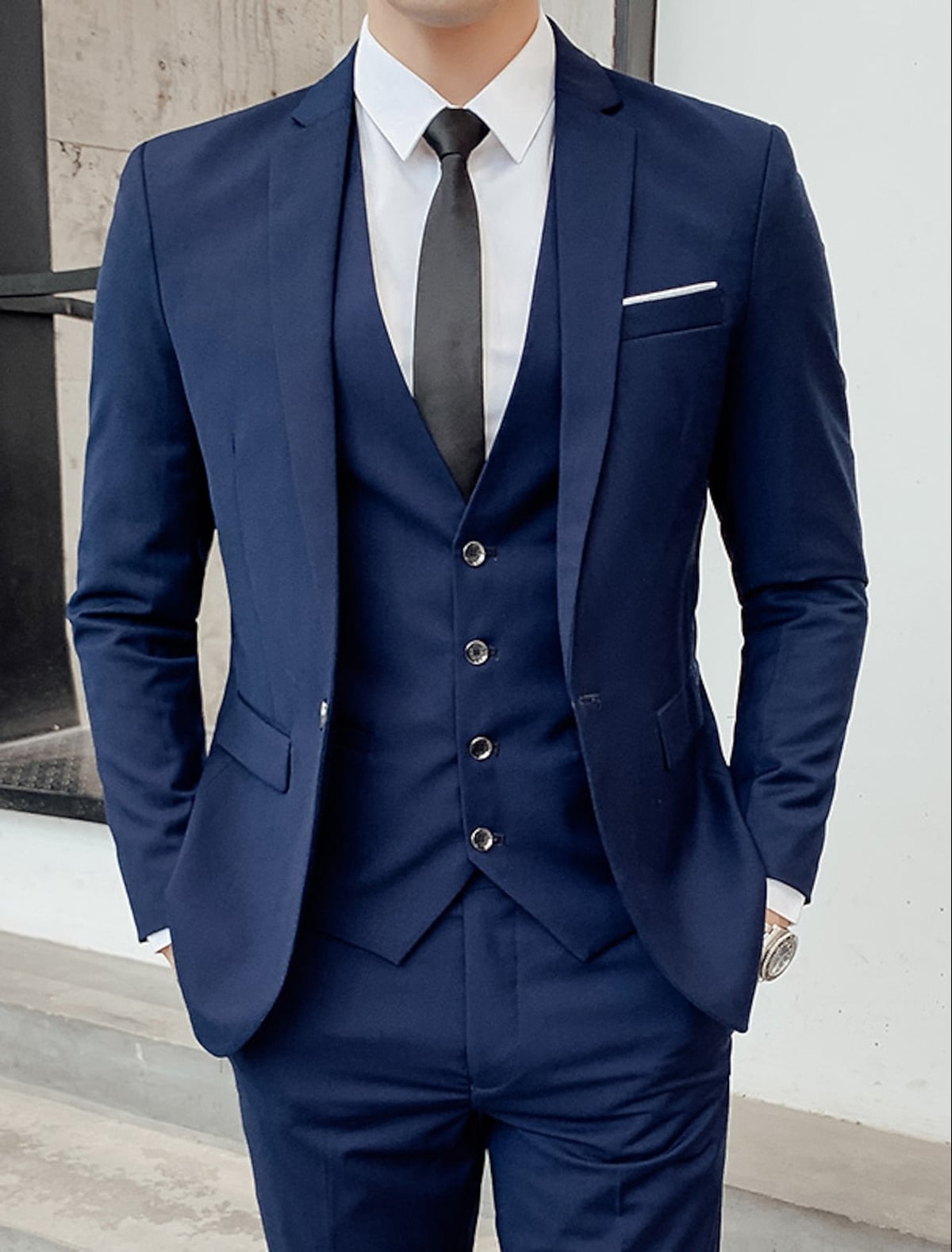 men's slim fit single-breasted 3 piece suit in navy blue