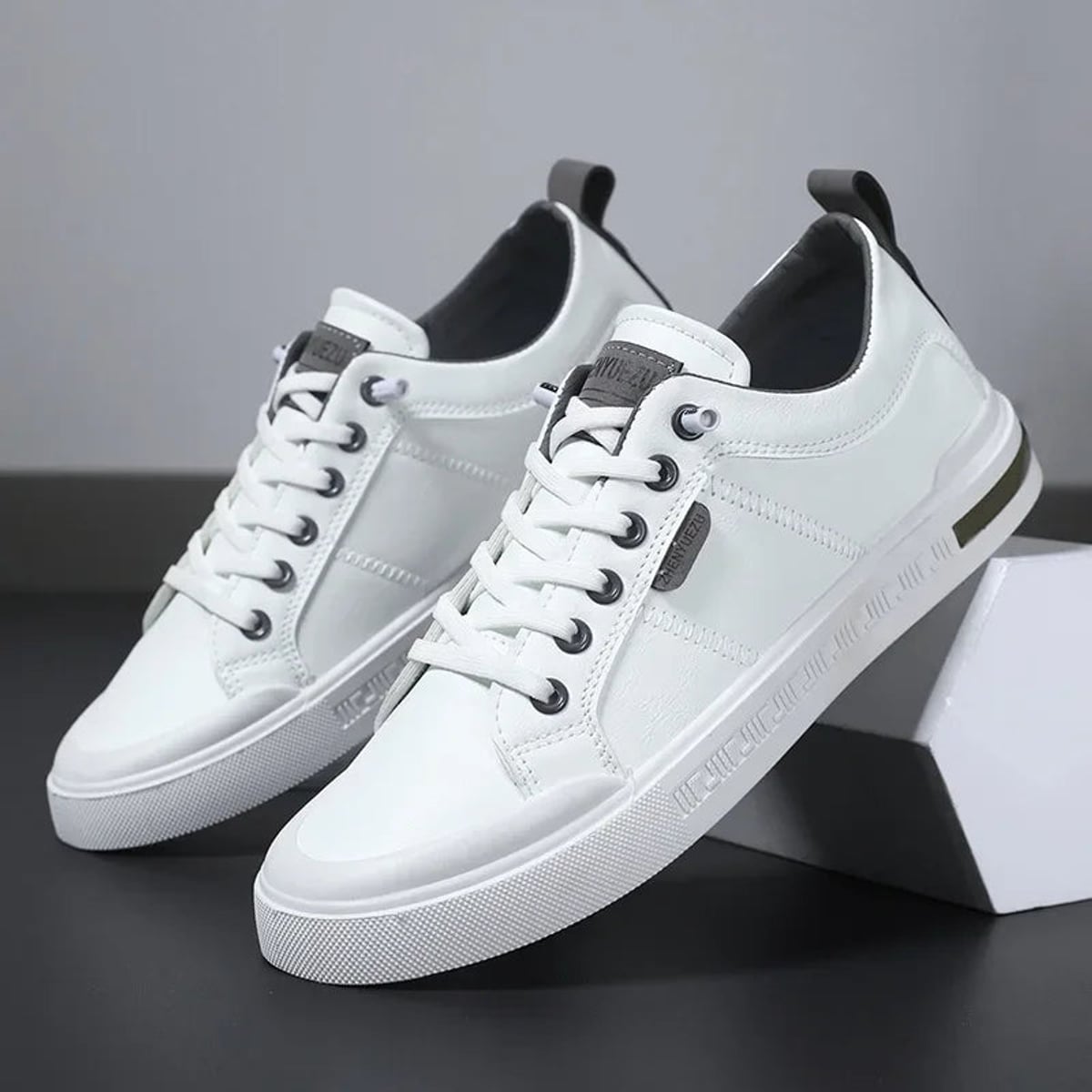 men's two-tone lace-up sneakers in white/gray