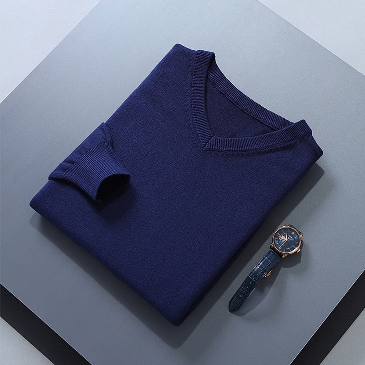 men's v-neck knit sweater in dark navy