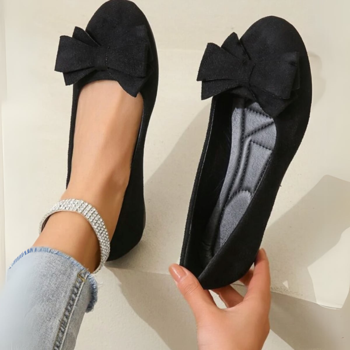 women's bow detail ballet flats in black