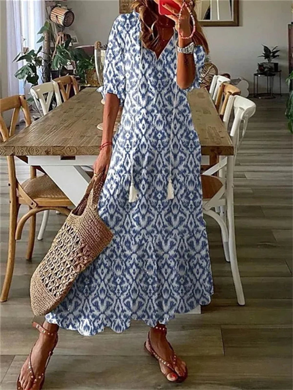 women's floral boho maxi dress with v-neck in blue