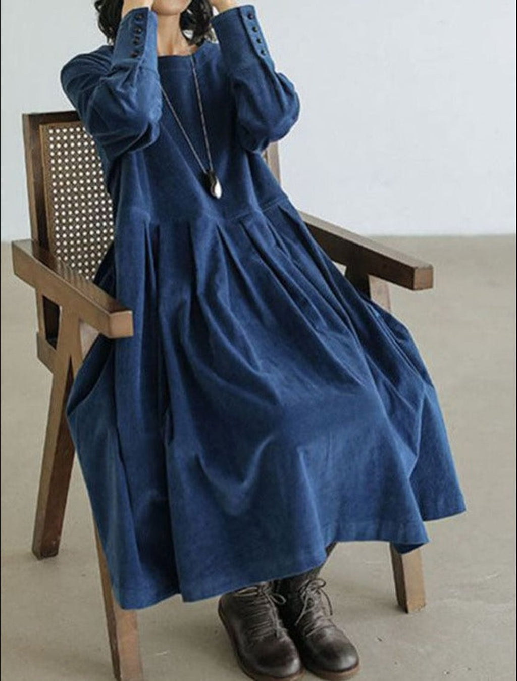 women's long sleeve pleated midi dress in blue