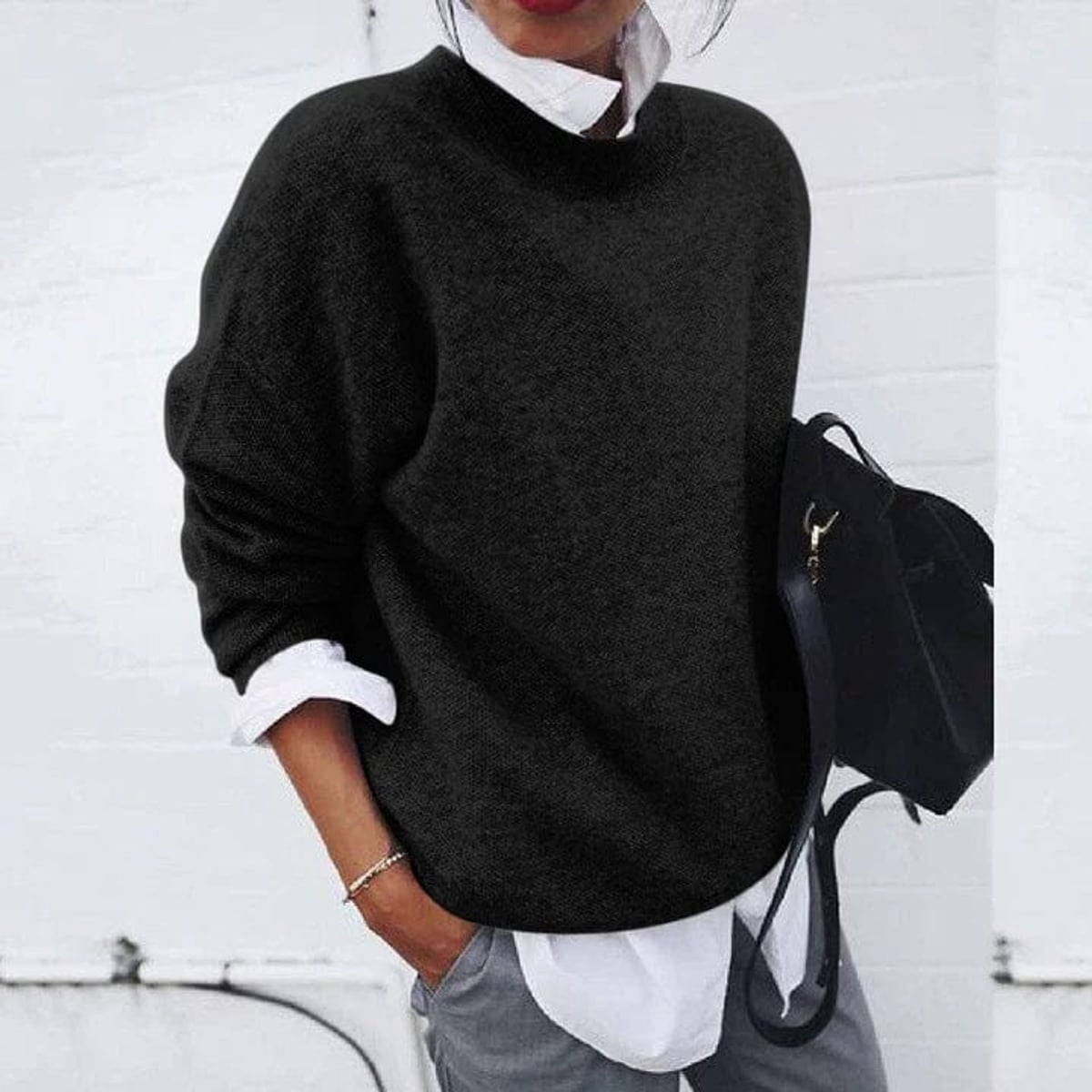 women's oversized crew neck sweater in black