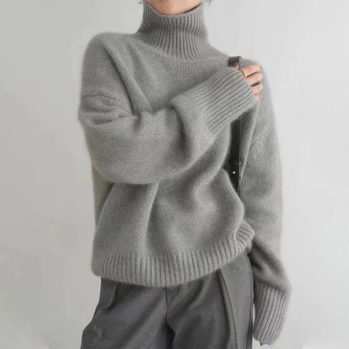 women's oversized pullover turtleneck sweater in gray