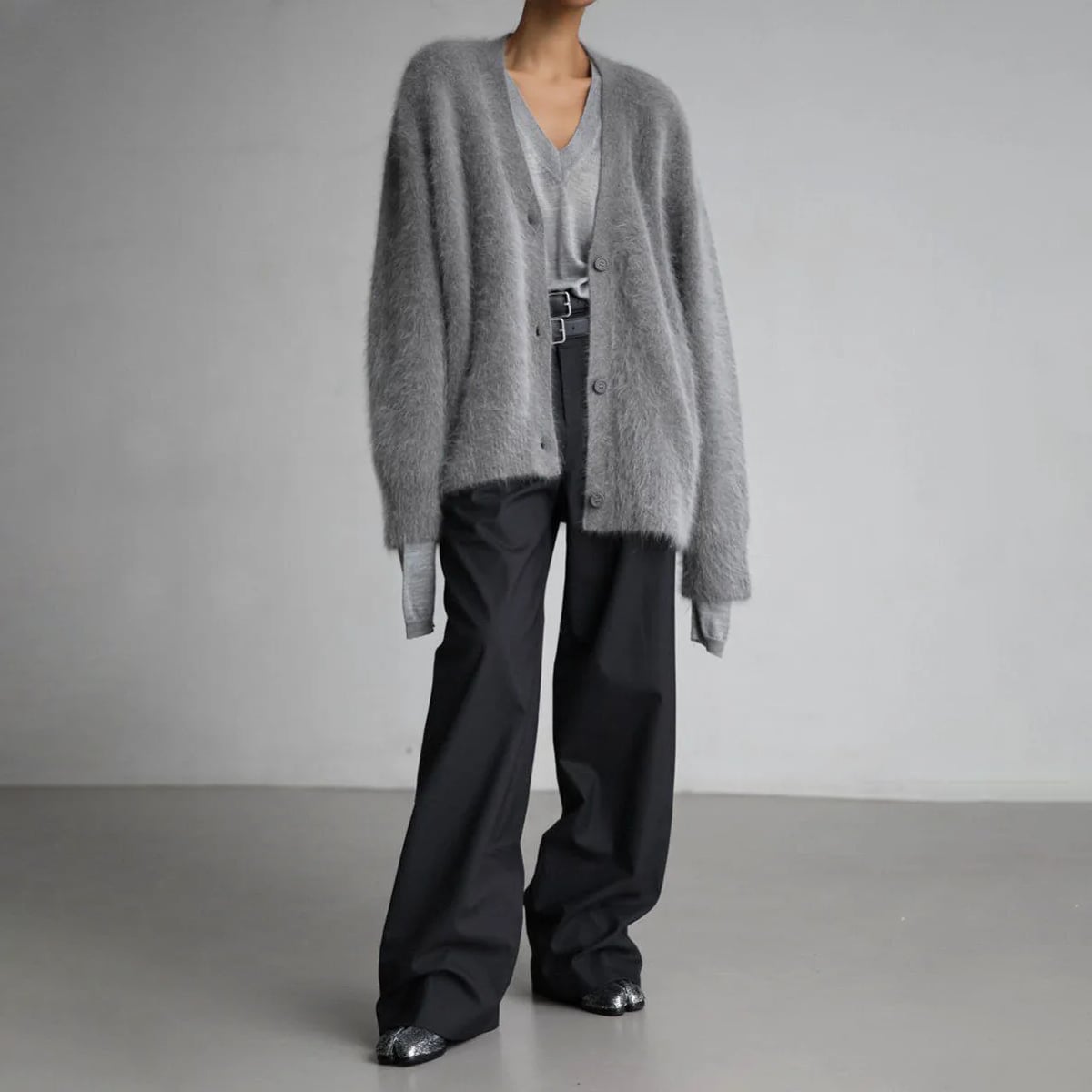 women's oversized v-neck knit cardigan