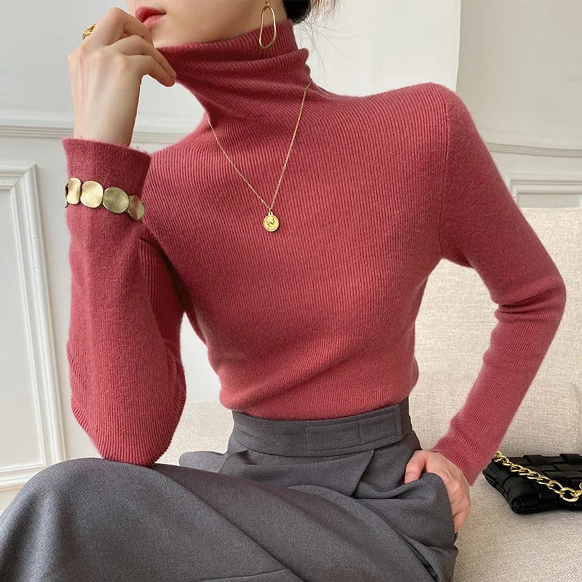 women's slim fit turtleneck sweater in rosewood blush
