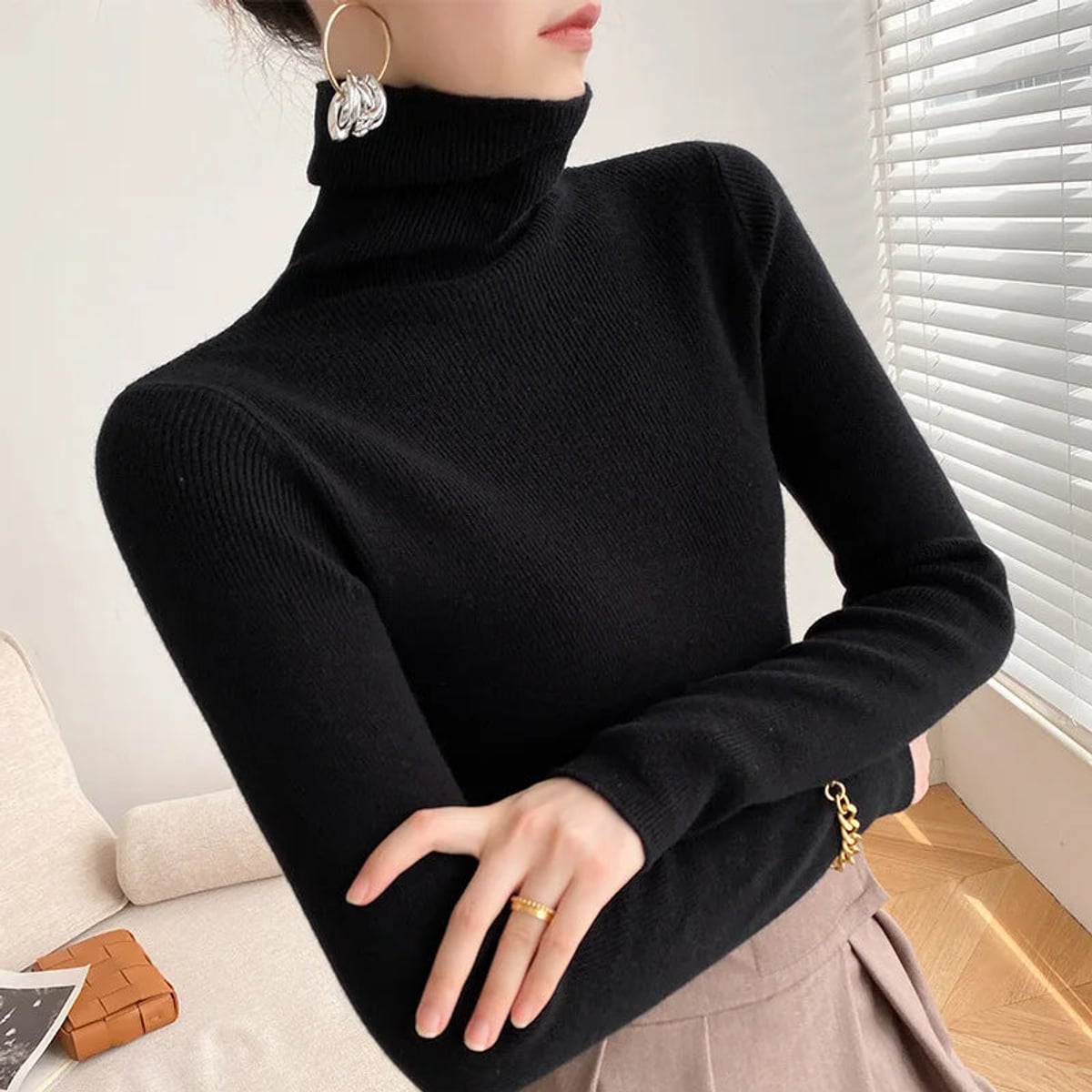 women's slim fit turtleneck sweater in black